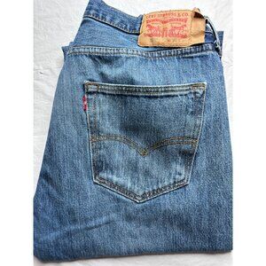 Levis Jean 501 Button Fly Mens Straight Legs Blue Med Wash Size 36/30 *Read